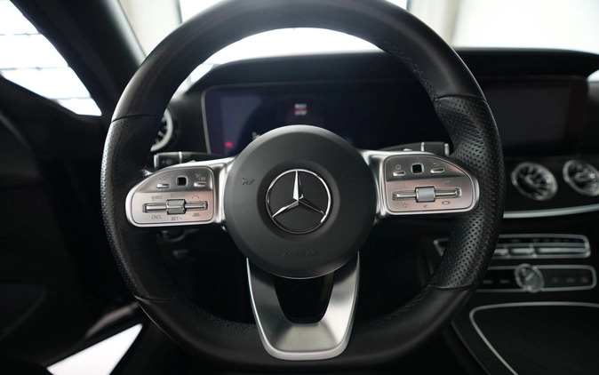 Mercedes-Benz Klasa E cena 159900 przebieg: 121530, rok produkcji 2018 z Kalisz Pomorski małe 497